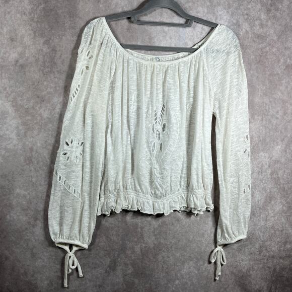 Free People Blouse Womens Small White Embroidered Cut Out Long Sleeve Ruffle Hem - Picture 1 of 9